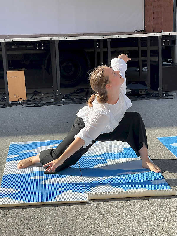 Performance Beyond Cloud von Vanessa Spoerri, Foto von Dorothee Messmer